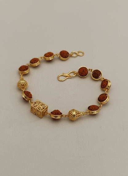 Eight Rudraksh with Box Para Bracelate
